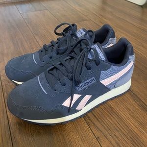 Reebok tennis shoes size 7 NEVER WORN